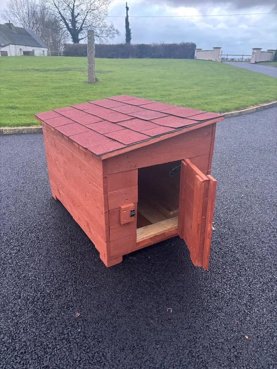 Dog kennel - Image 1
