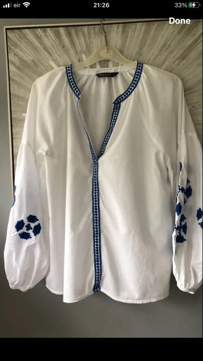 Ladies shirt size S €5 - Image 1