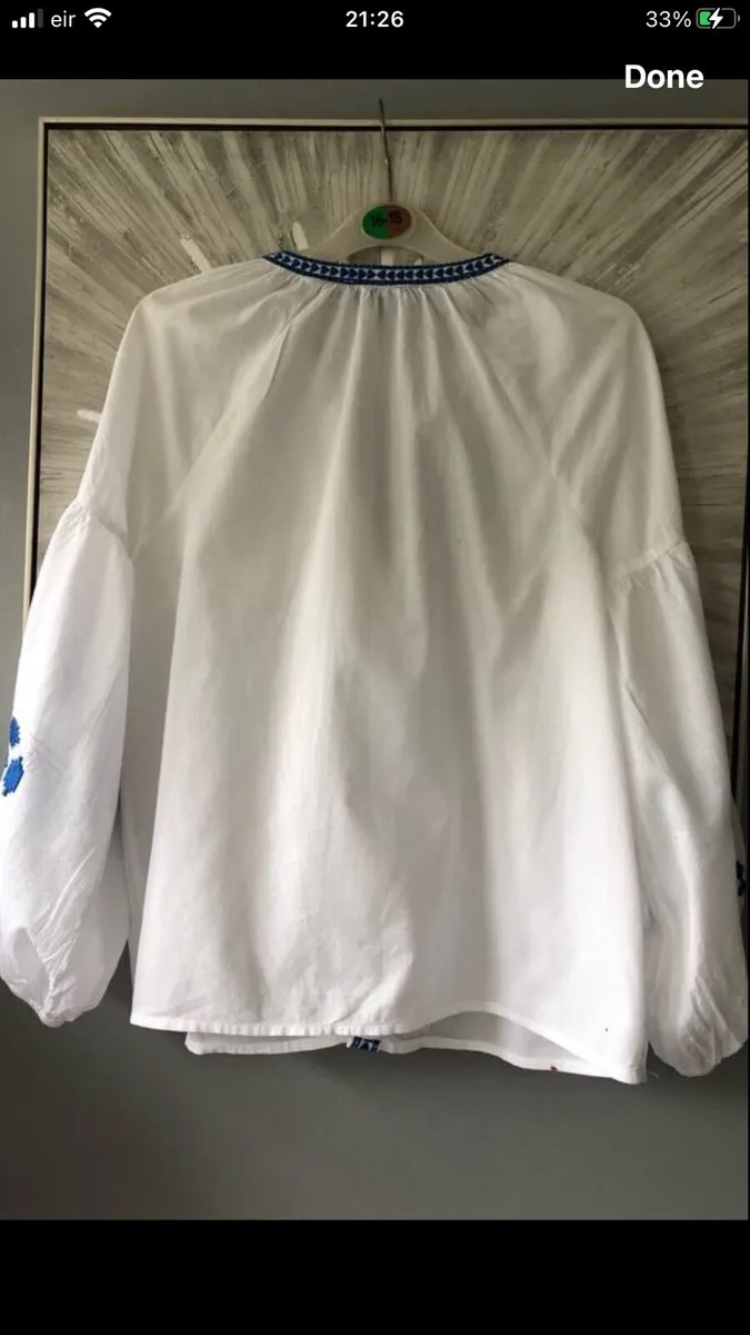 Ladies shirt size S €5 - Image 2