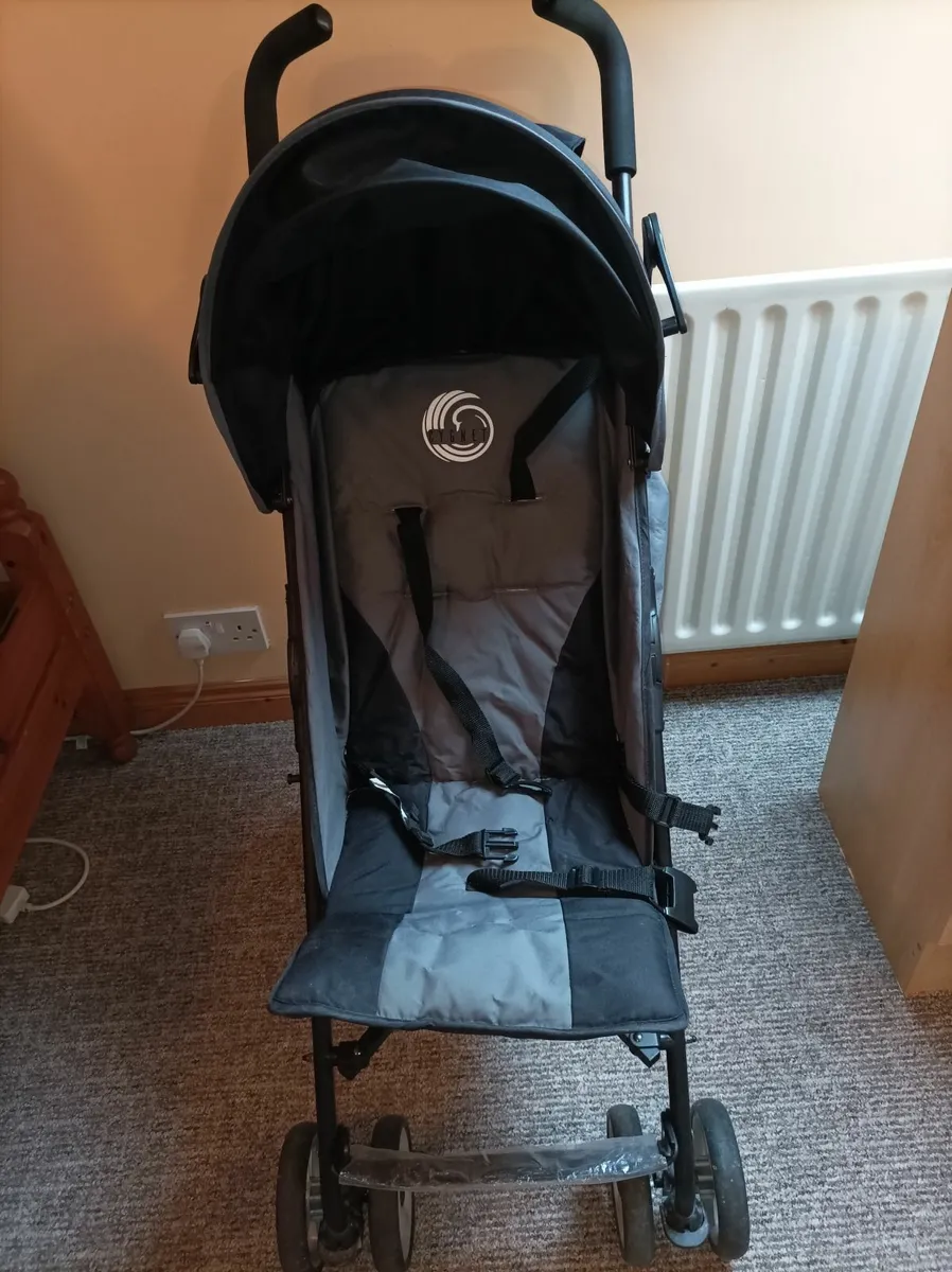 Childs pushchair