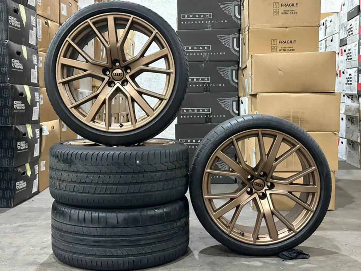 21" GENUINE AUDI RS6 ALLOY WHEELS & TYRES 4G060102 - Image 1