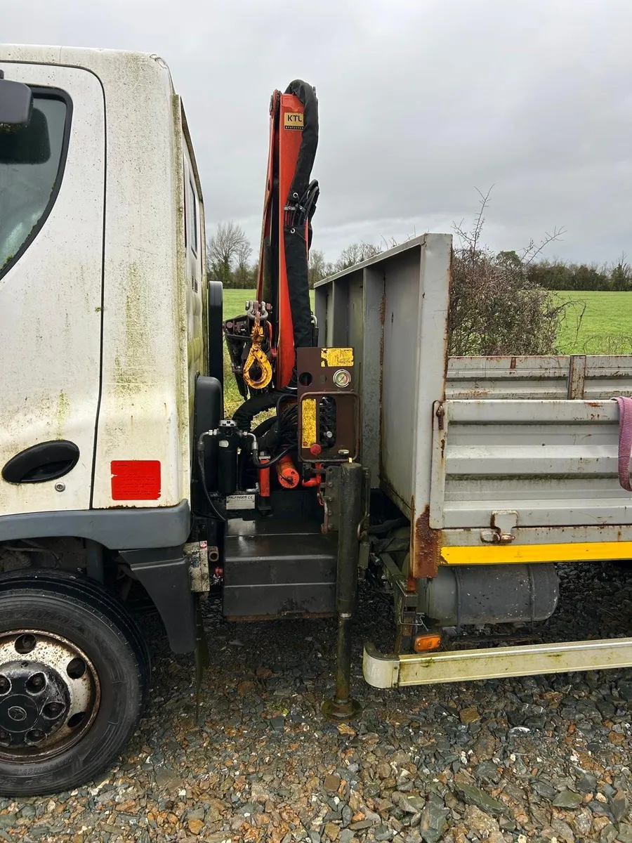 AVIA  2012 with Crane - Image 2