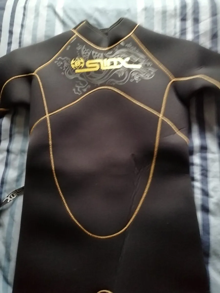 Wet suit - Image 3