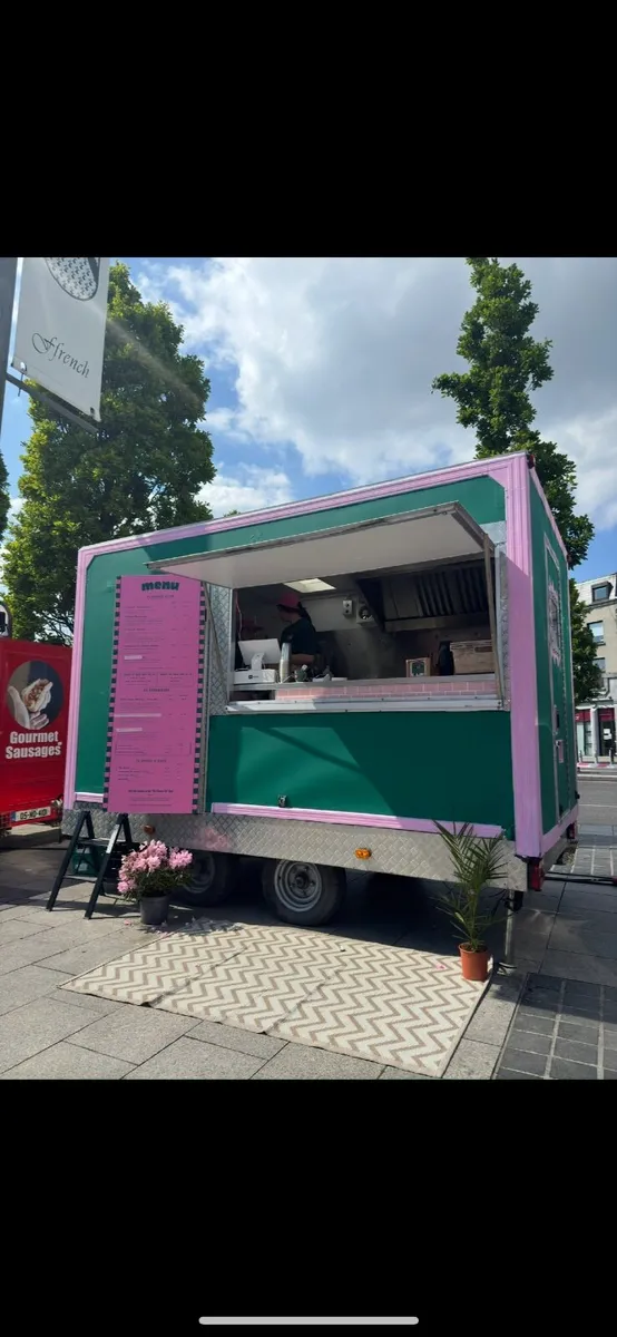 Food Truck (trailer) - Image 1