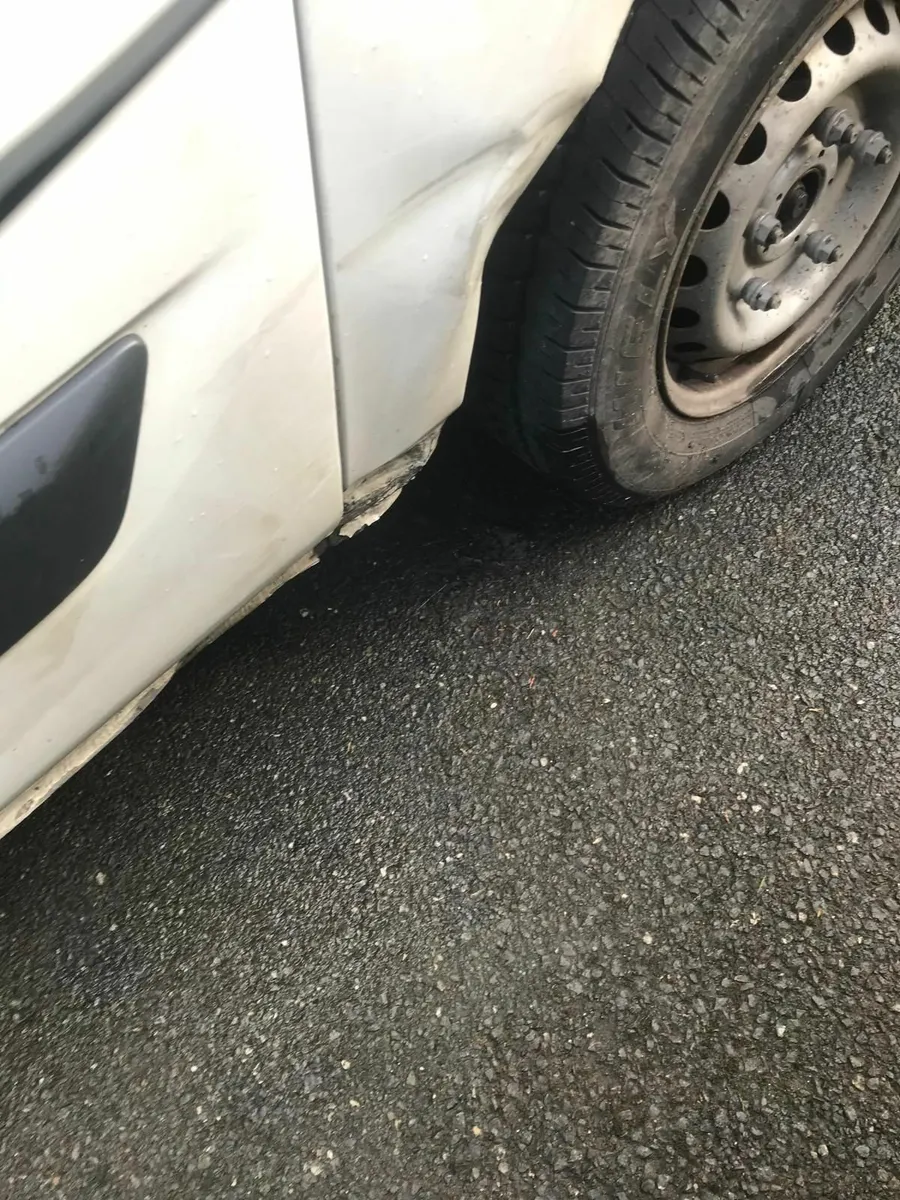 Ford Transit 2016 - Image 2