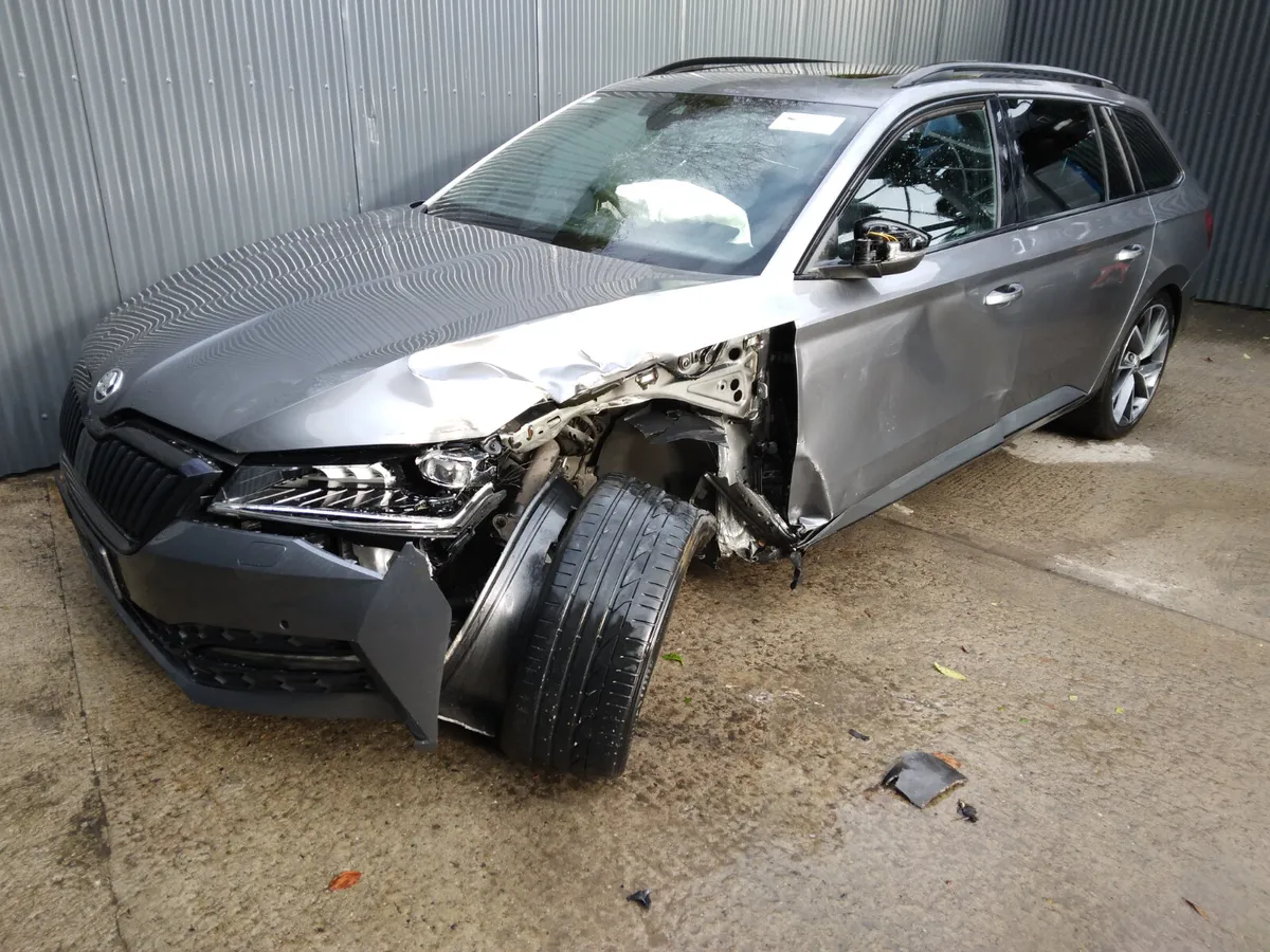 2023 Skoda Superb for Breaking/Dismantling - Image 1