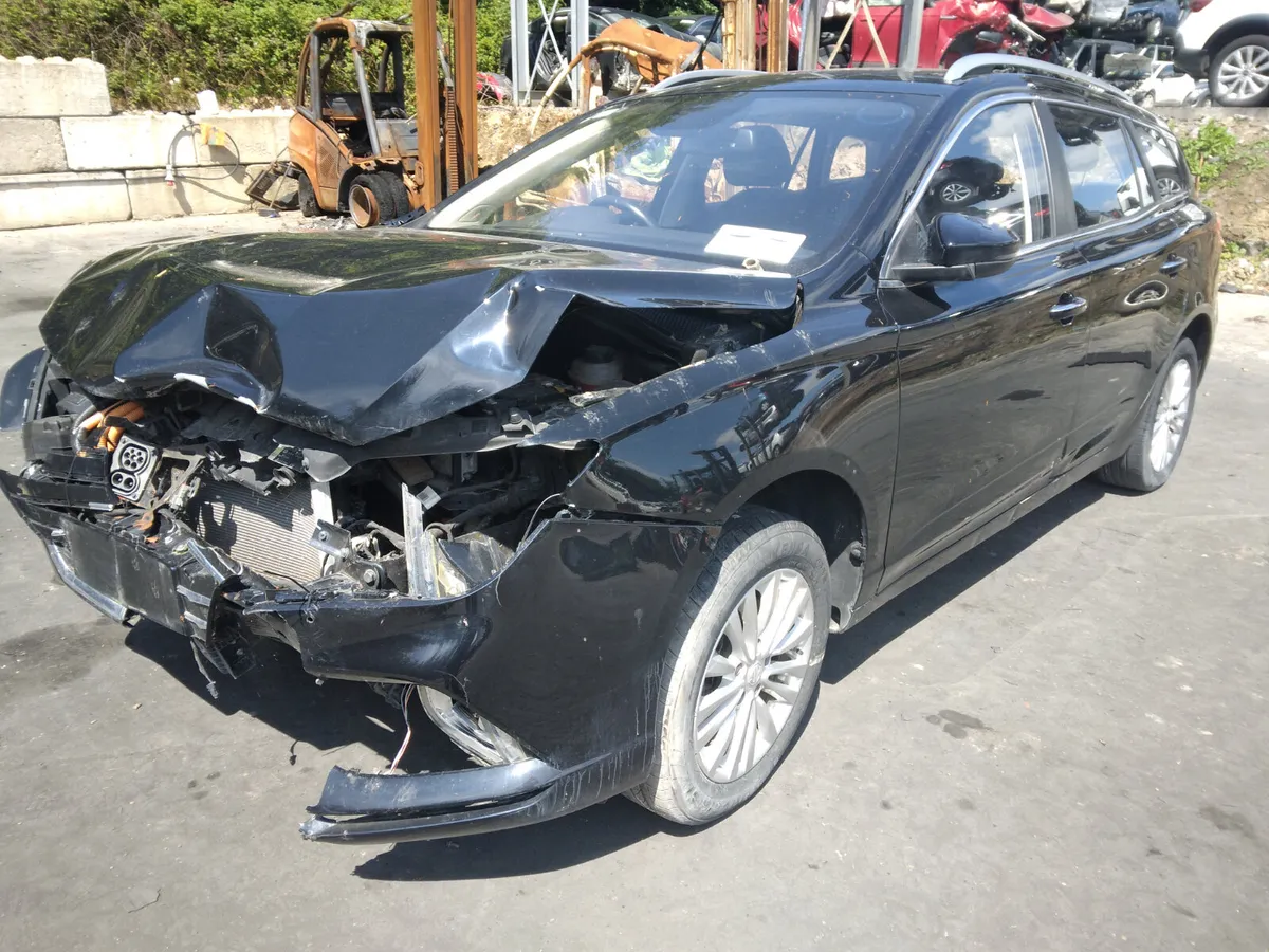 2021 MG 5SW for Breaking/Dismantling - Image 1