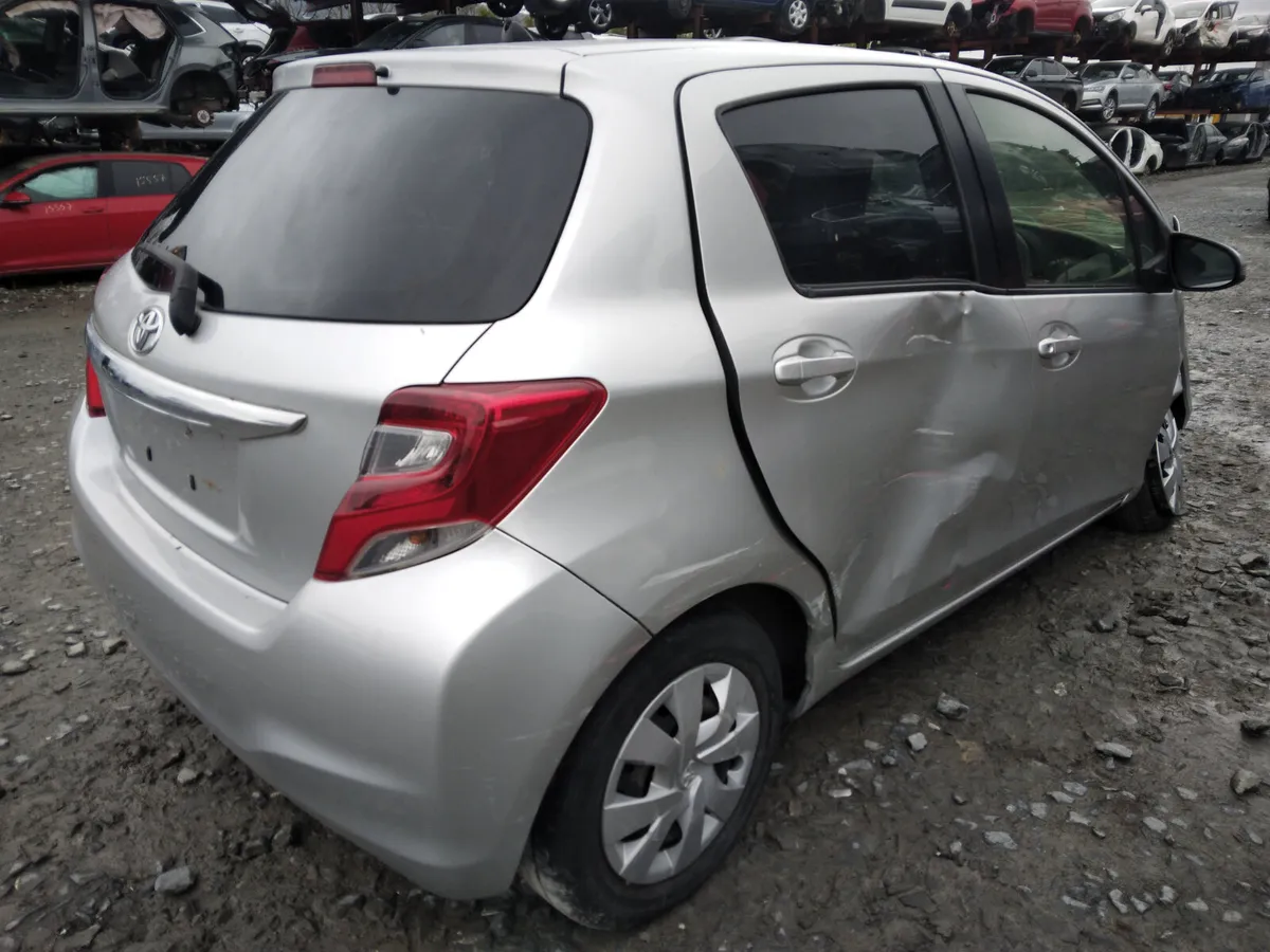 2014 Toyota Vitzfor Breaking/Dismantling - Image 4