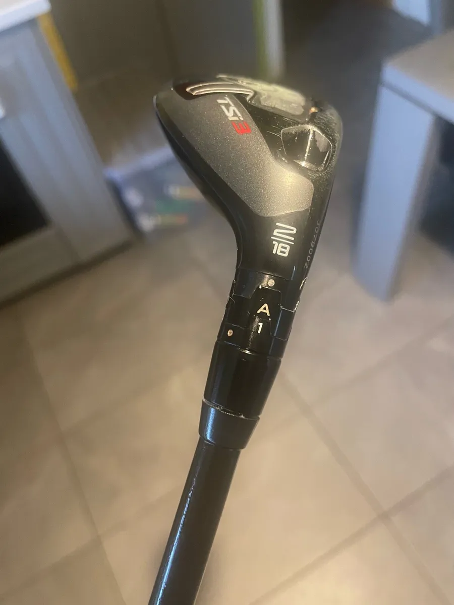 Titleist 18 Degree 2 Hybrid TSi3 - Image 1