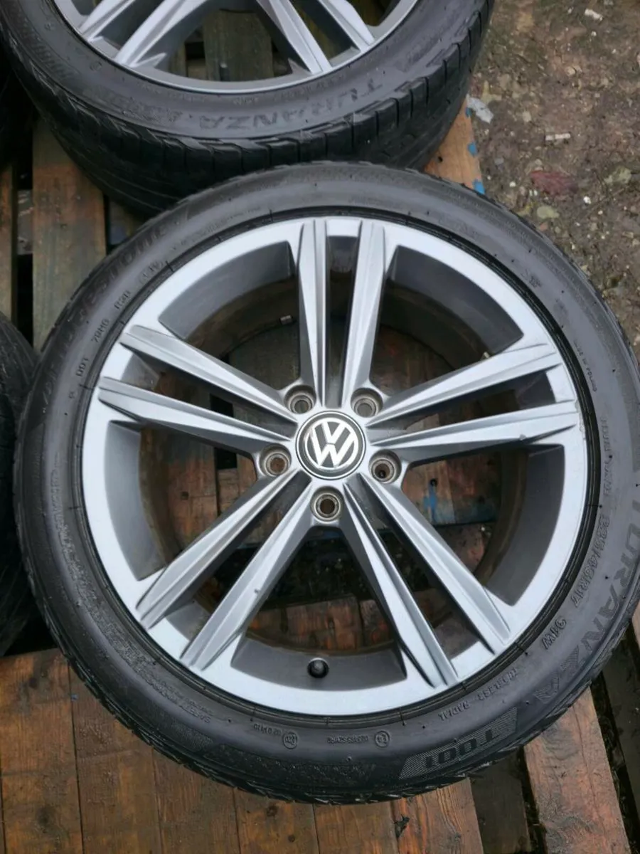 17" Genuine VW  R-Line Sebring Alloys 5x112 - Image 2