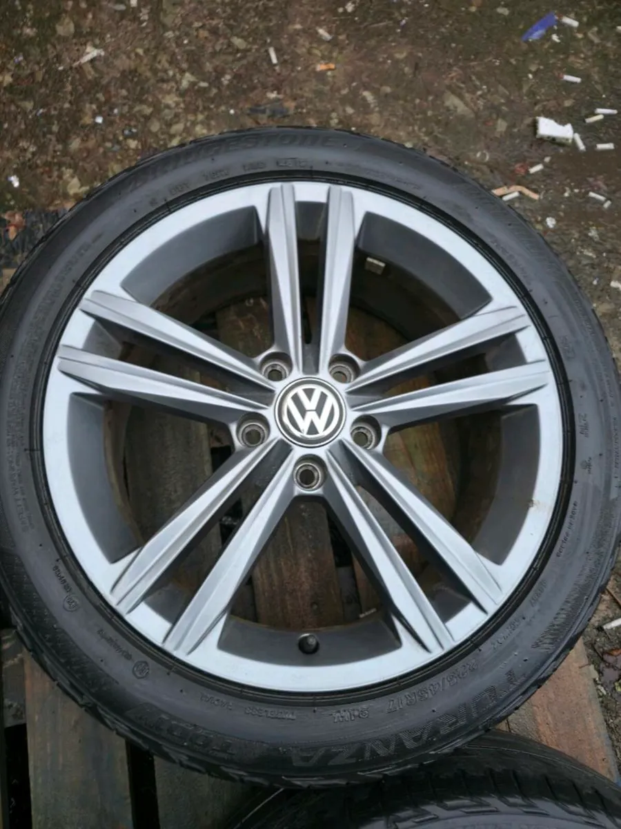 17" Genuine VW  R-Line Sebring Alloys 5x112 - Image 4