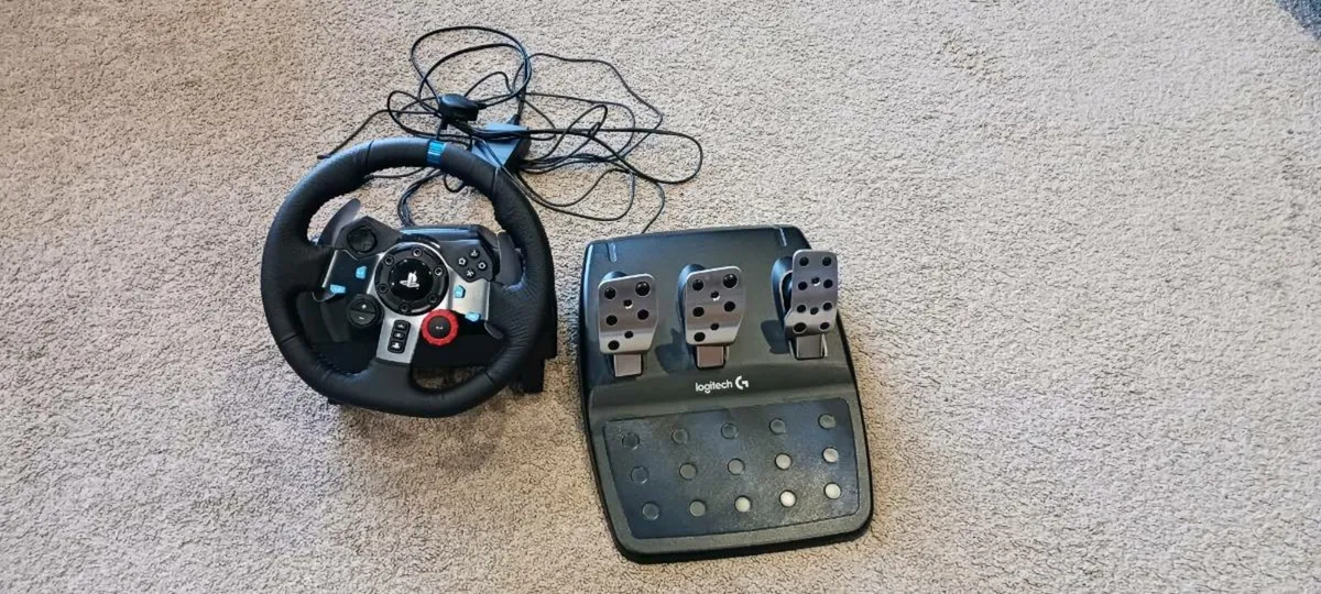 Logitech G29 Racing Wheel Kit and Stand - Image 4