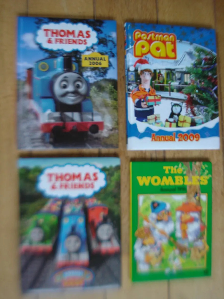 BEANO DANDY BEEZER THOMAS PAT WOMBLE ANNUALS. - Image 4