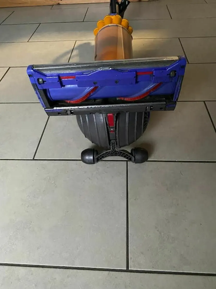 Dyson UP22 Vacuum Cleaner - Image 3