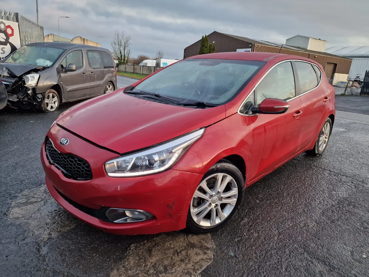 13 KIA CEED  1.6 CRDI (D4FBD) FOR BREAKING - Image 1