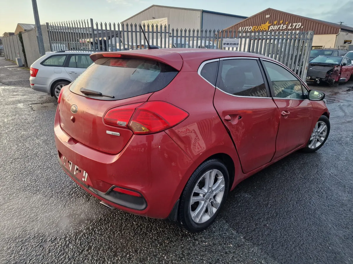 13 KIA CEED  1.6 CRDI (D4FBD) FOR BREAKING - Image 3