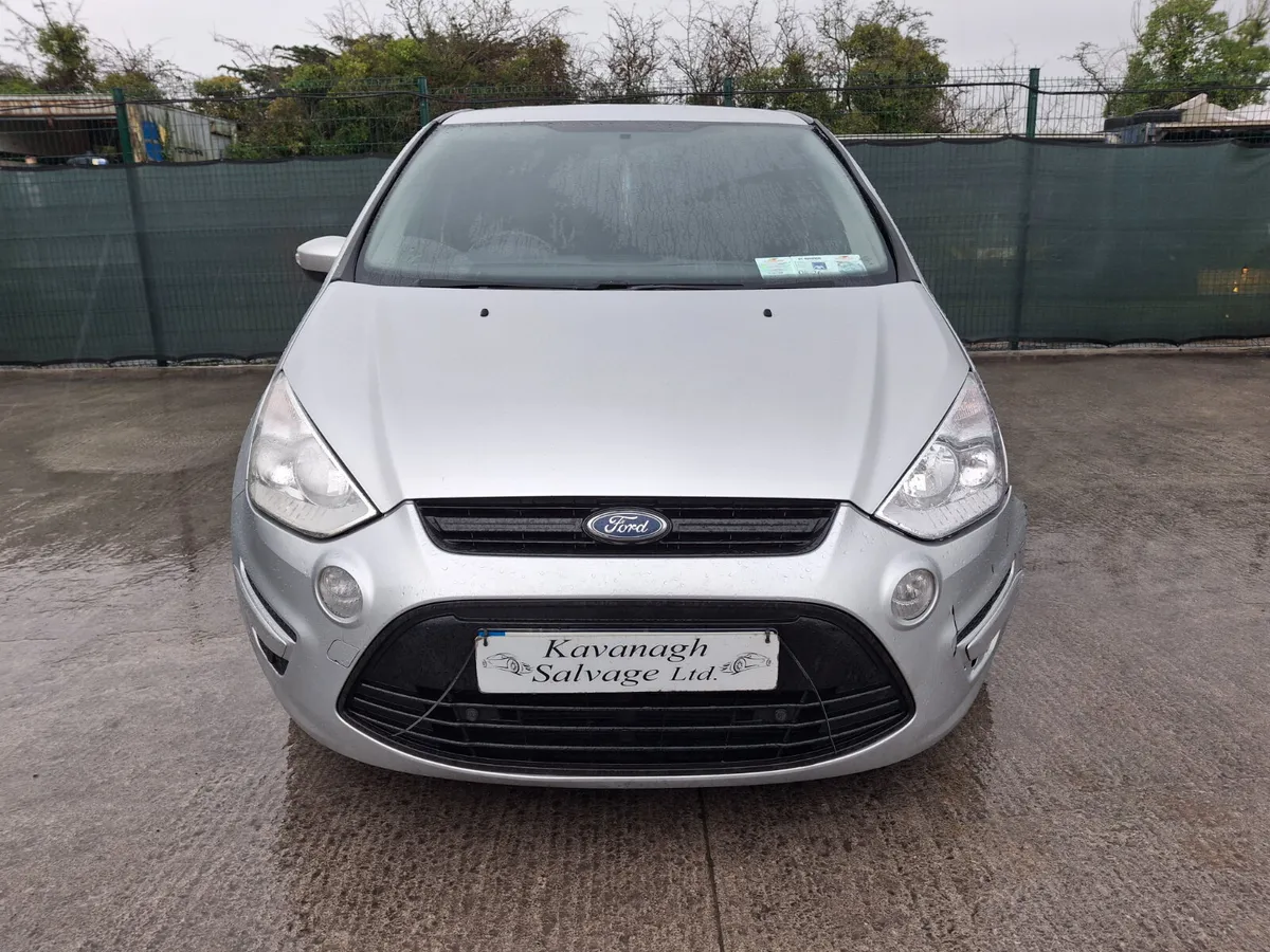 132 Ford S-Max  Zetec  2.0 Diesel - Image 4