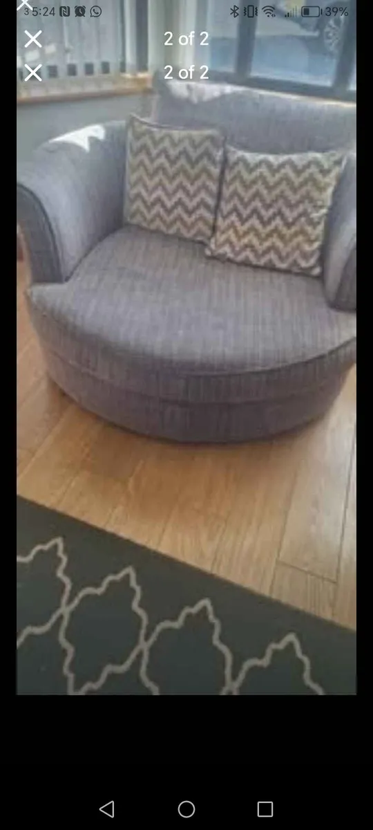 Corner sofa and snuggle chair - Image 2