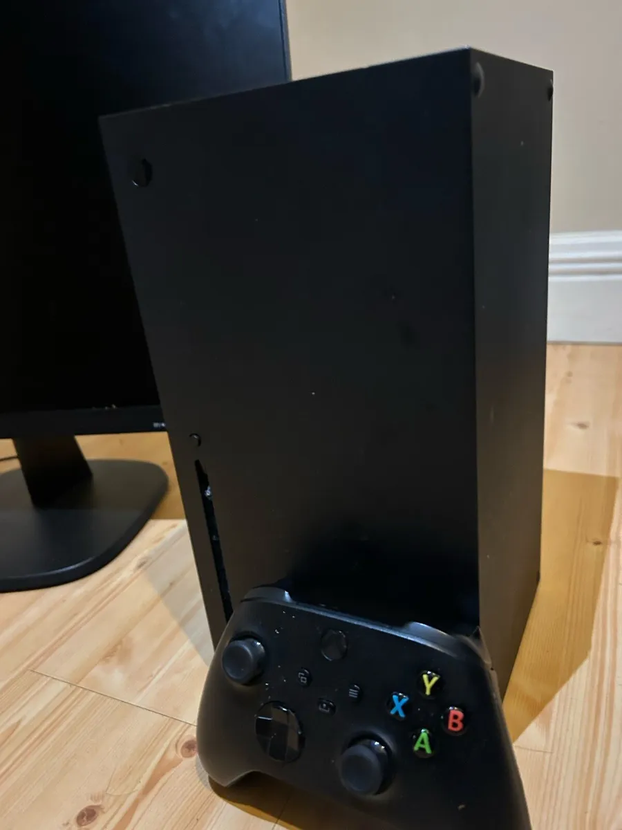 Xbox Series X - Image 2