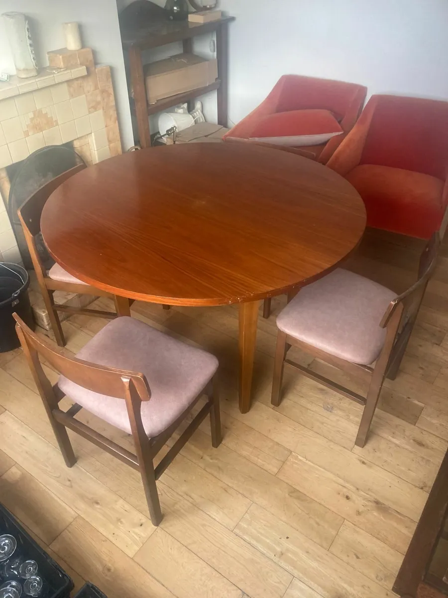 Mid Century Dining Set - Table and 4 Chairs. - Image 4