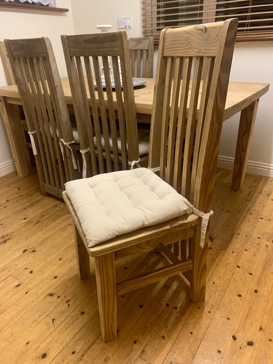 Solid wood table and 6 chairs (very heavy) - Image 4
