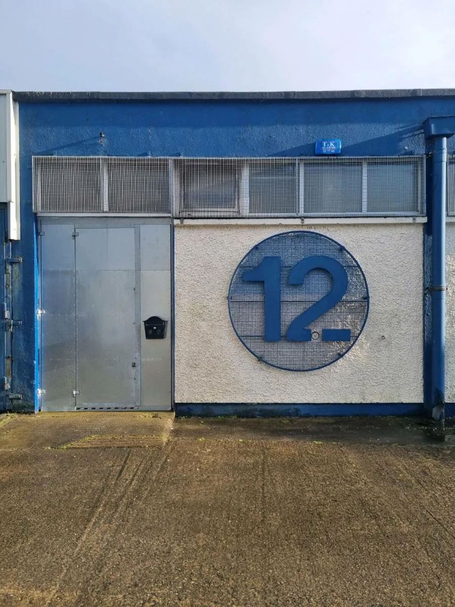 Commercial Unit for Rent - Image 1