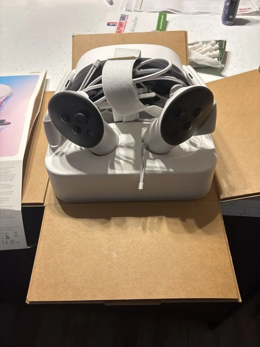 Vr meta quest 3s - Image 3