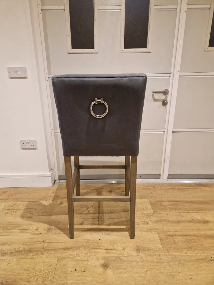 4 Bar Stools - Image 3