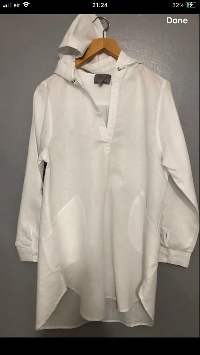 Ladies beach hoodie size L €10 - Image 1