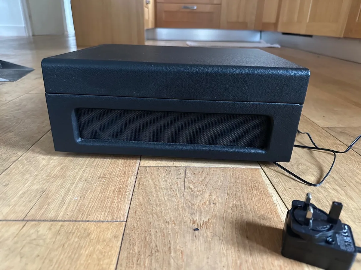 Record Player - Image 3
