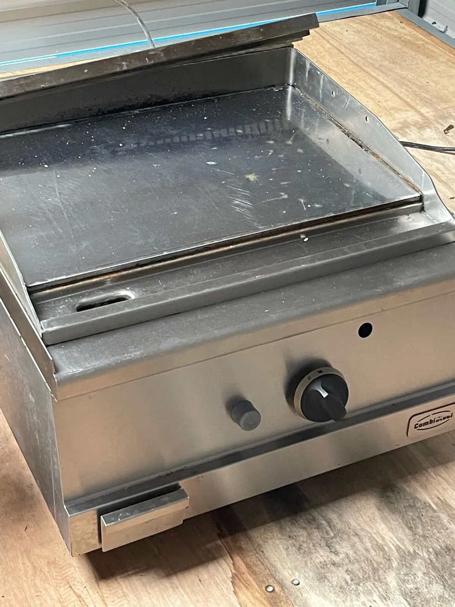 Cafe clear out - Image 2