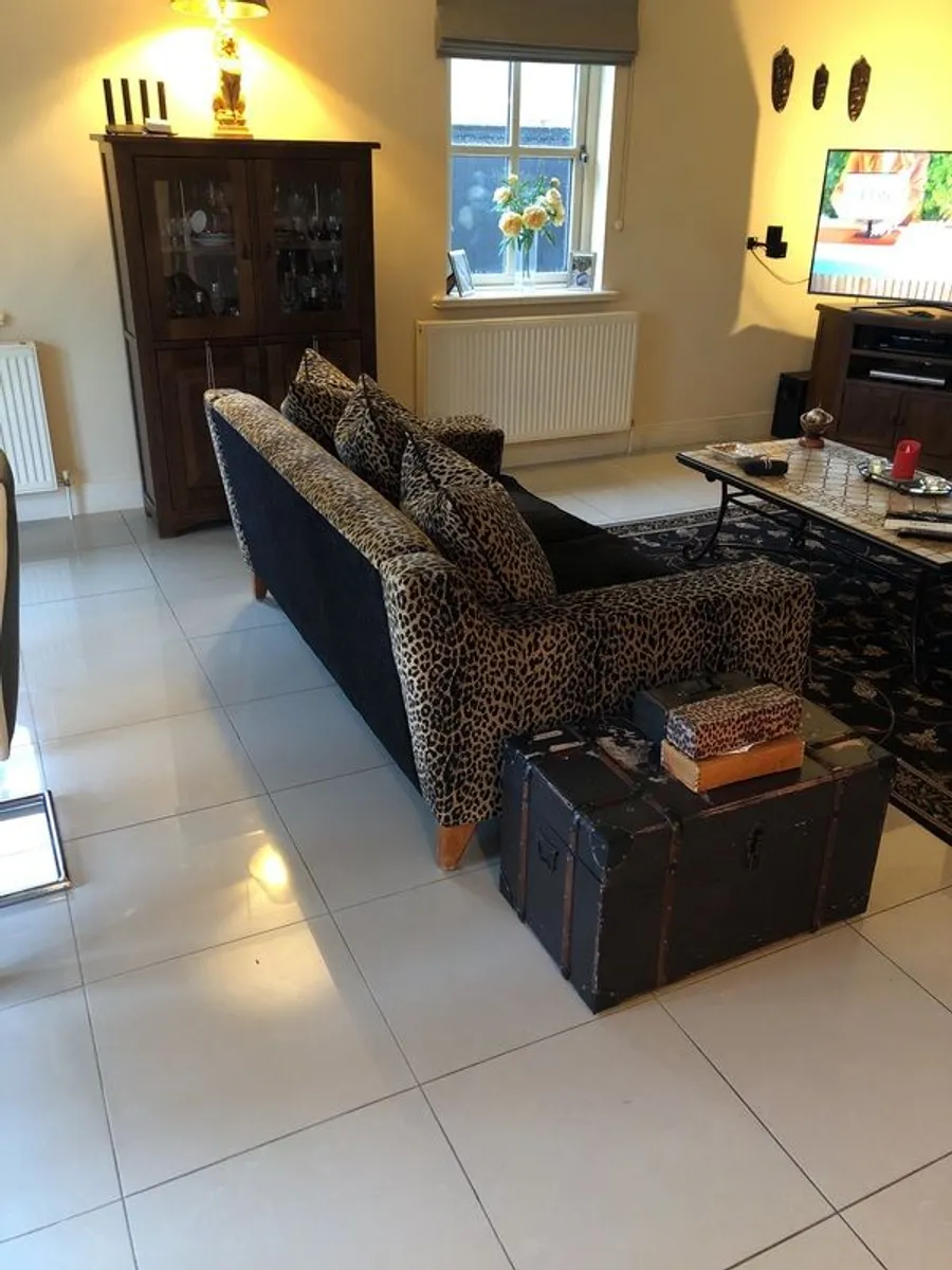 Italian leopard print couch - Image 4