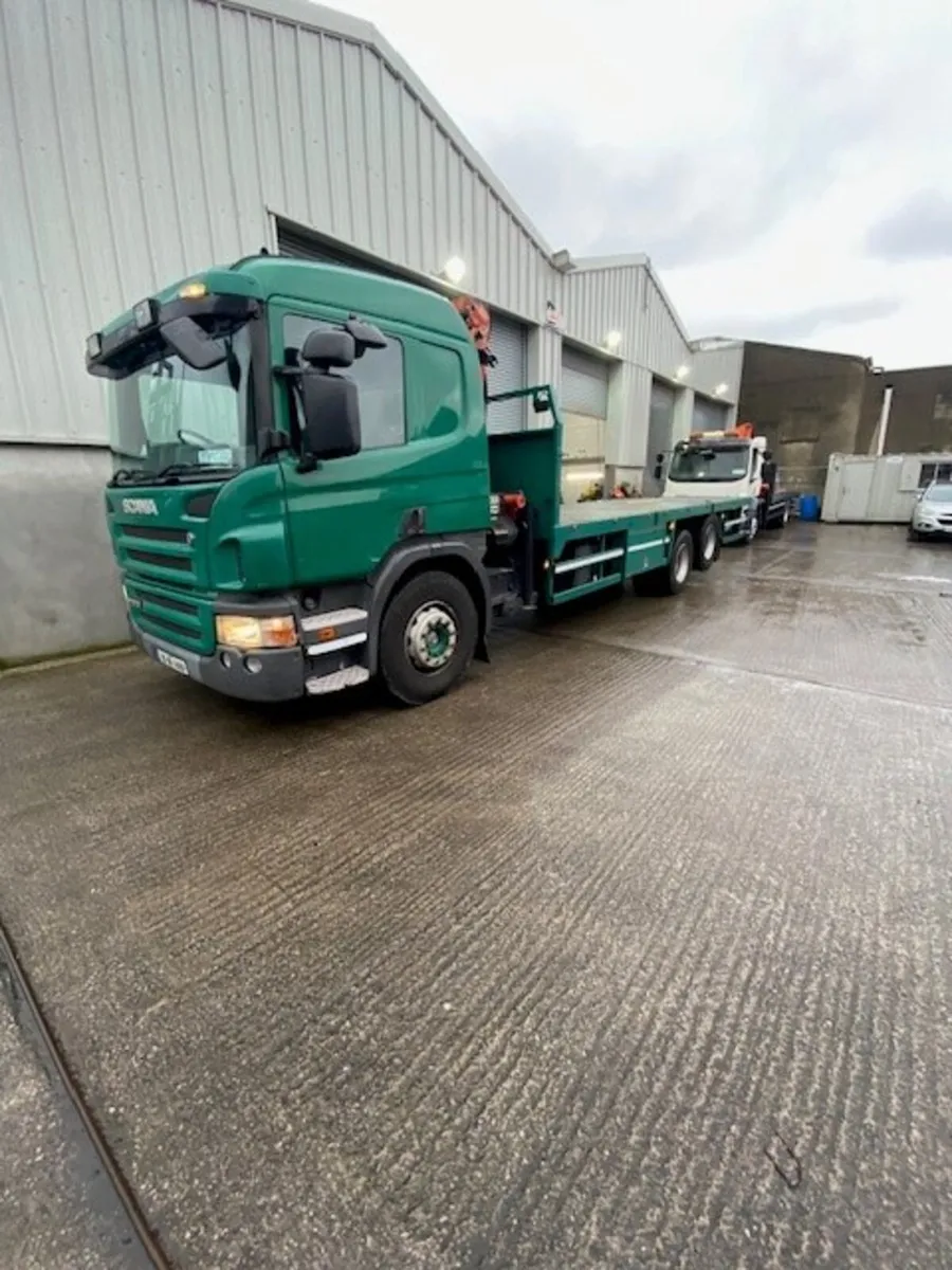 SCANIA P270 RIGID  (27T) TRUCK WITH CRANE FOR HIRE - Image 1