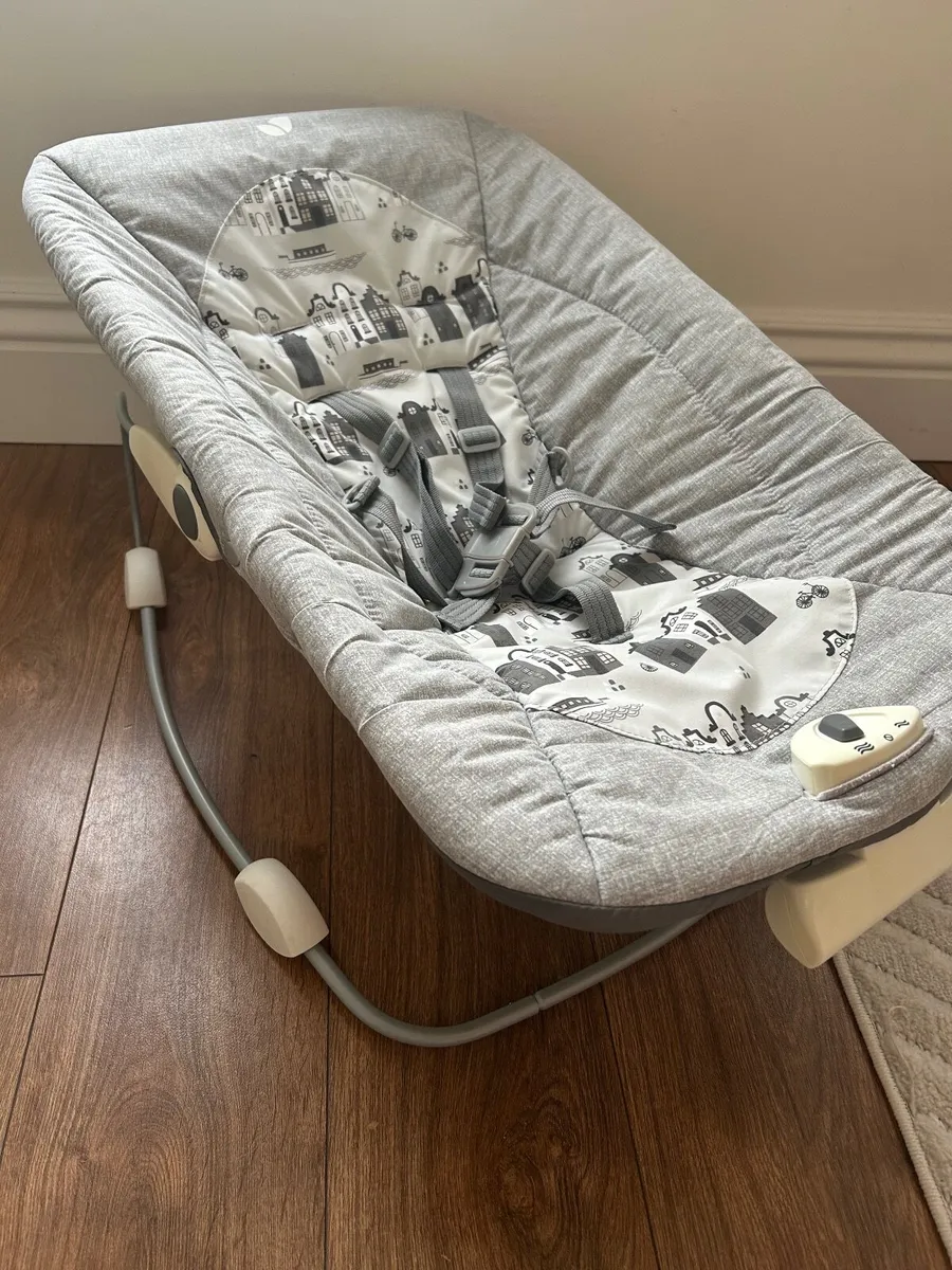 Baby bouncer - Image 1