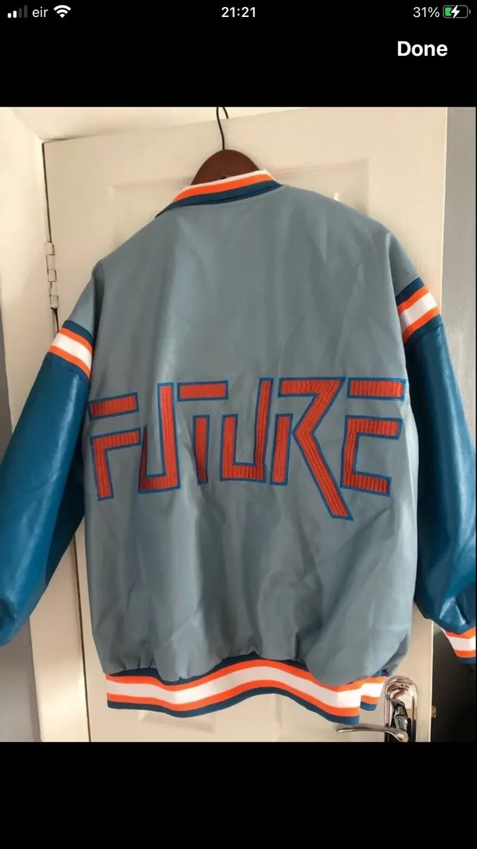 Ladies  BNWT jacket size 8 €15 - Image 2