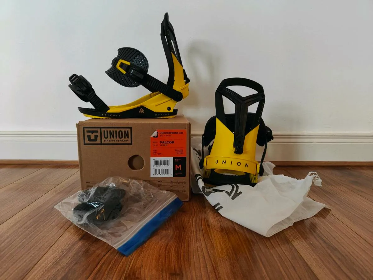 Snowboard Bindings - Image 1