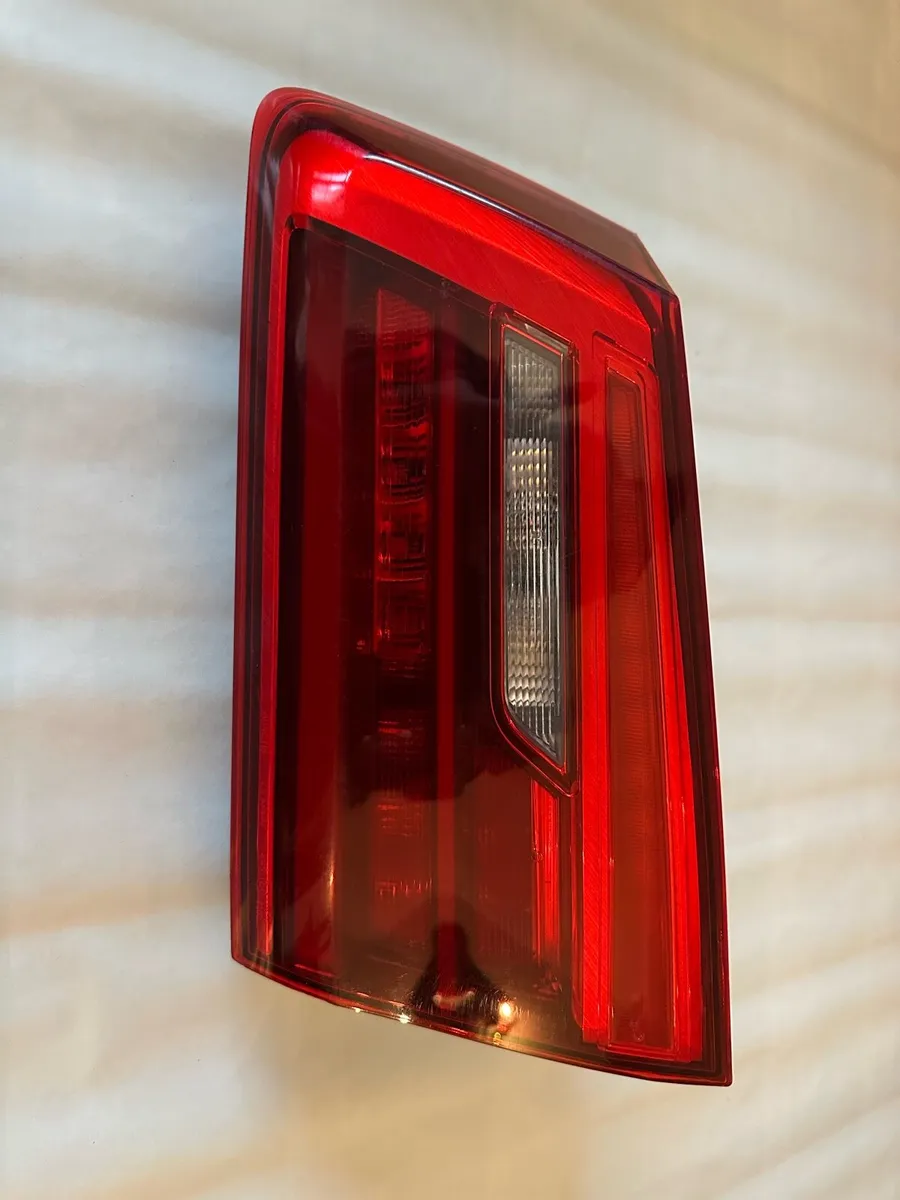 BMW 5 Series G30 Right Rear Tail Light Set - Image 2