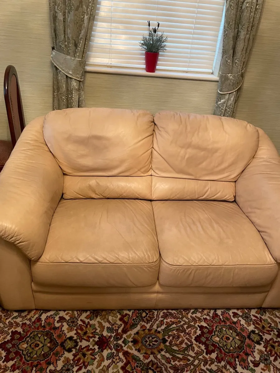 Cream leather sofa and chair - Image 2