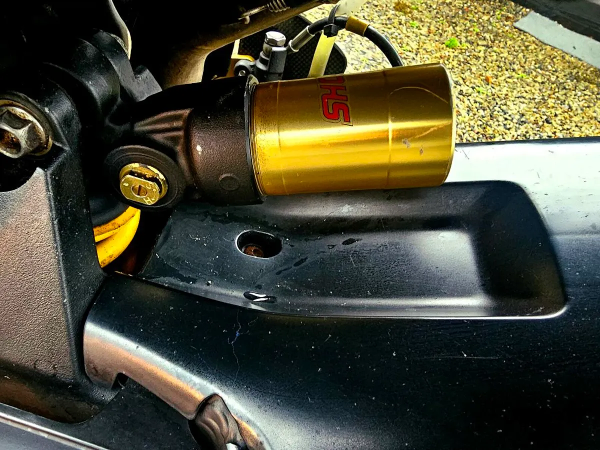 2006 HONDA FIREBLADE 1000RR TAXED 01/27 - Image 4