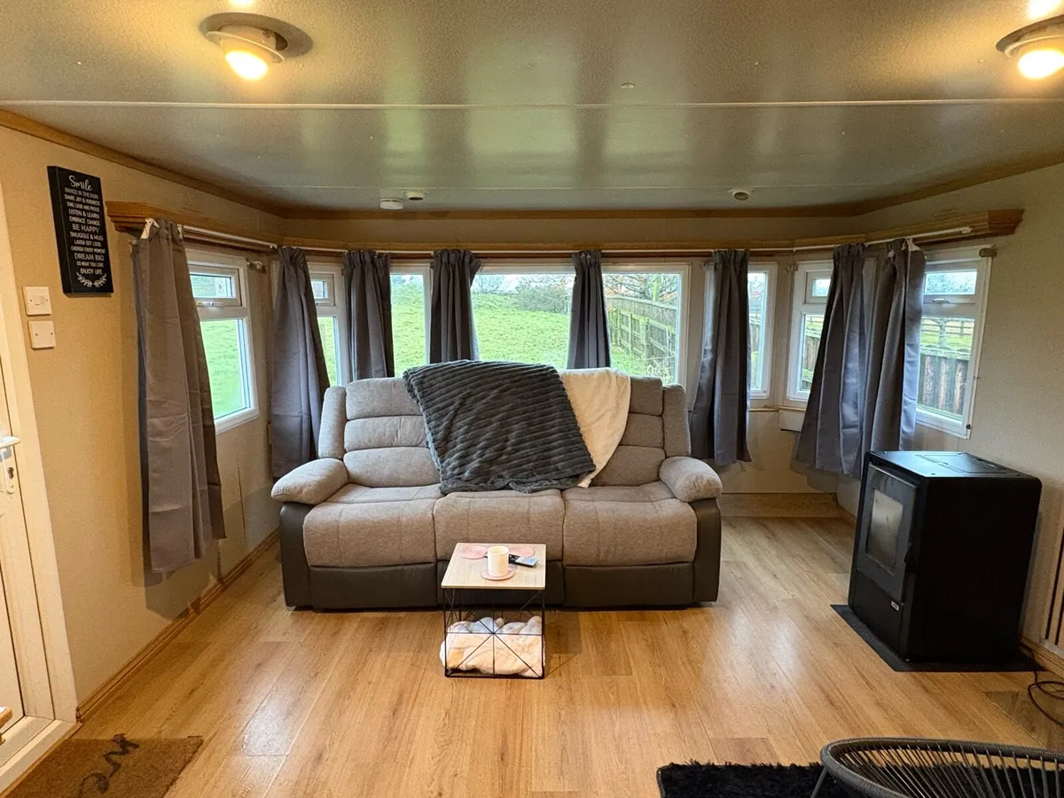 Mobile Home Willerby 35x12ft - Image 2