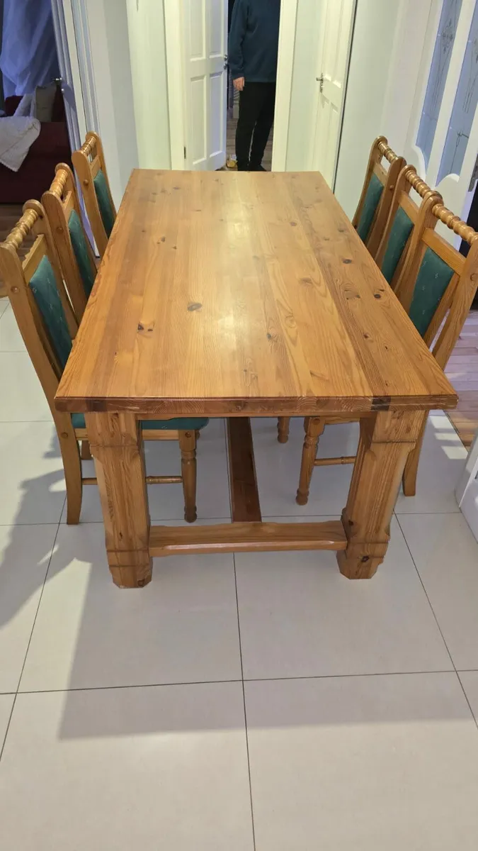 Kitchen Table - Image 3