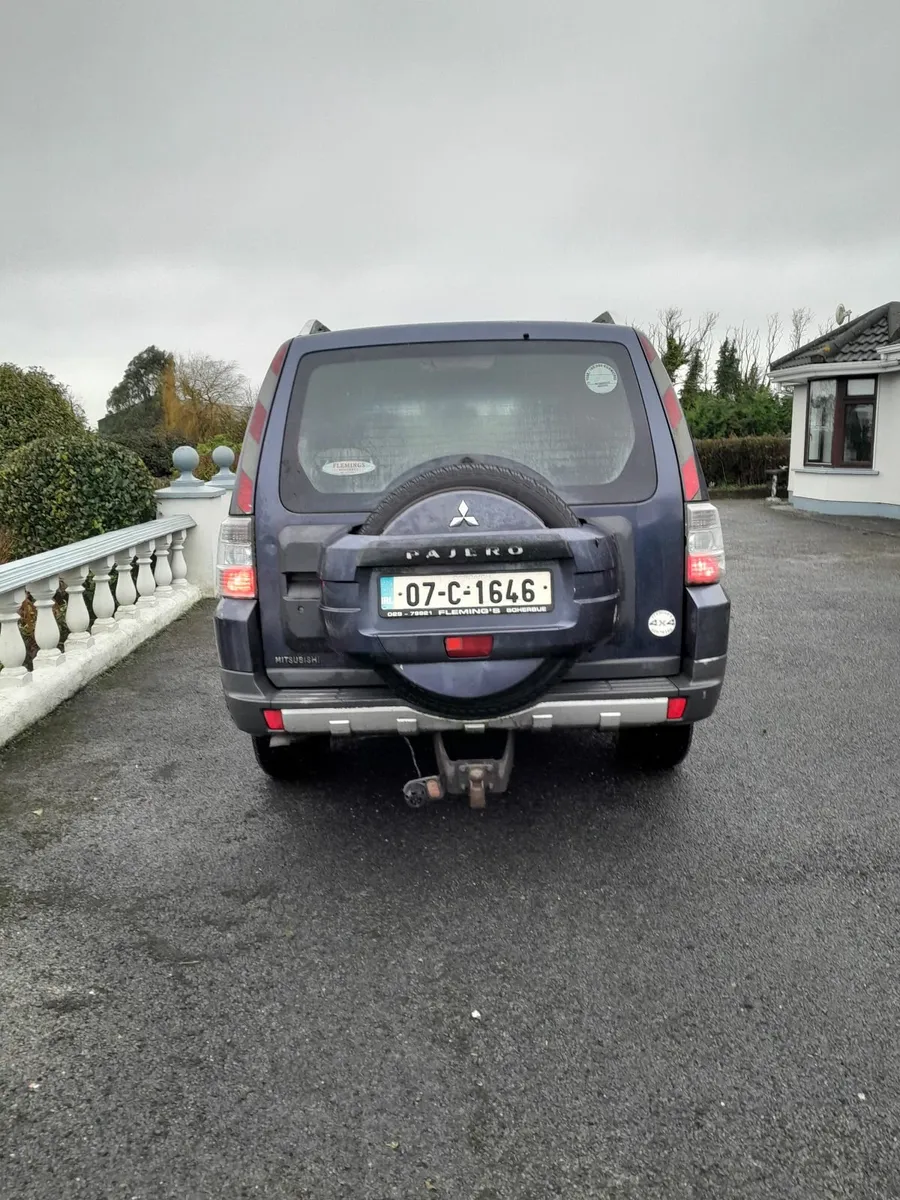 Mitsubishi Pajero 2007 - Image 2