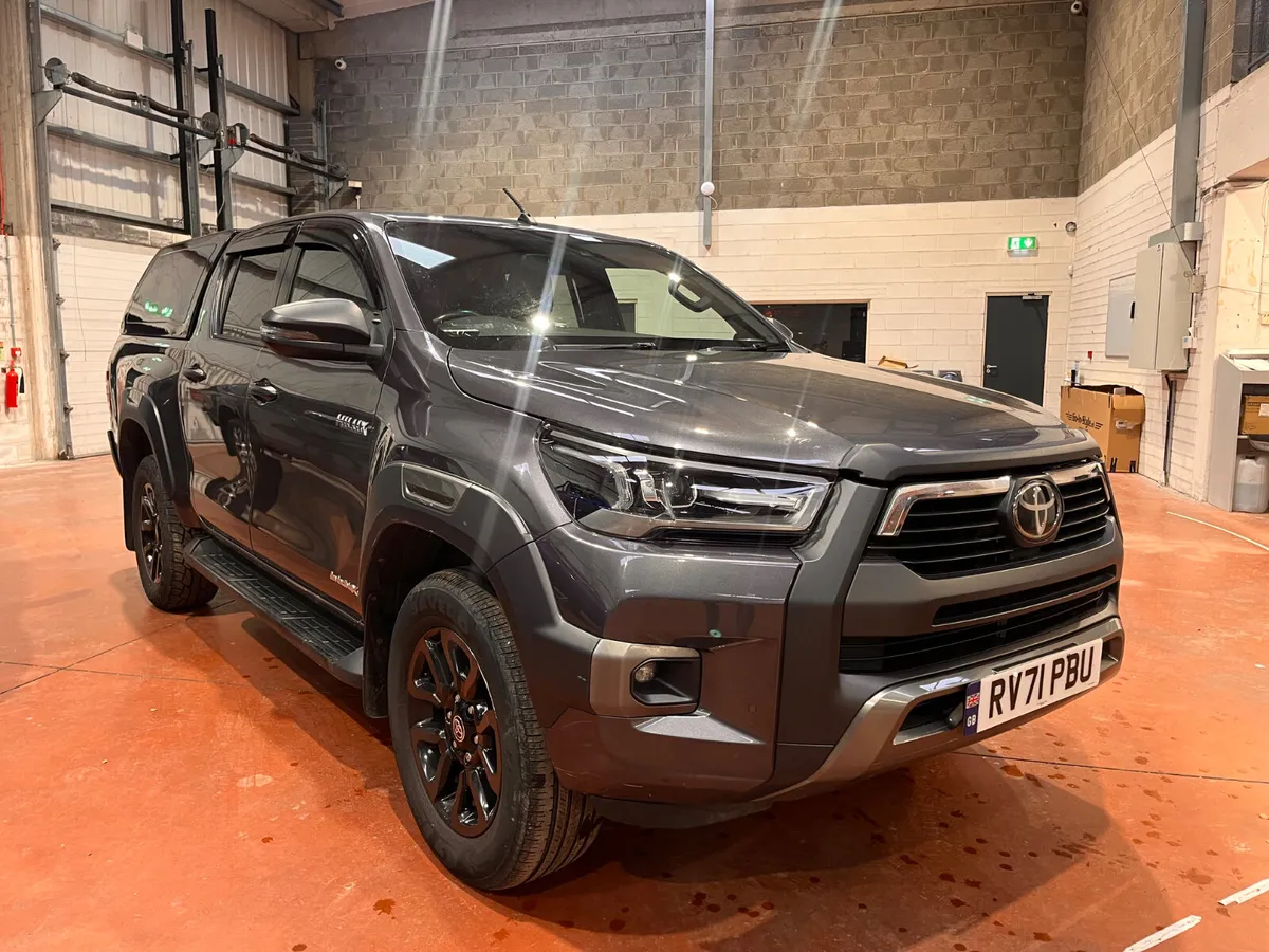 2021 Toyota Hilux 2.8 InvincibleX - Image 3