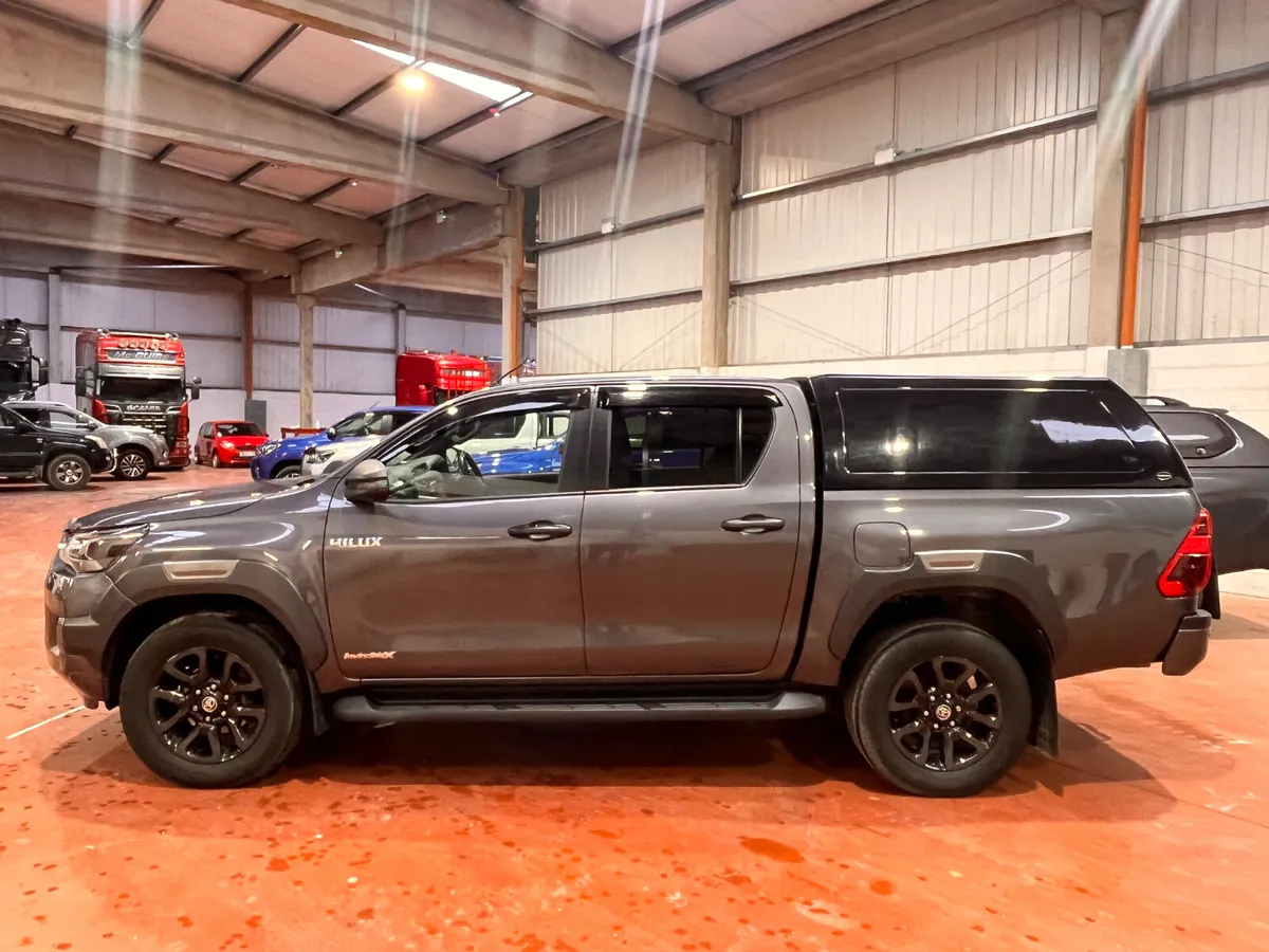 2021 Toyota Hilux 2.8 InvincibleX - Image 4