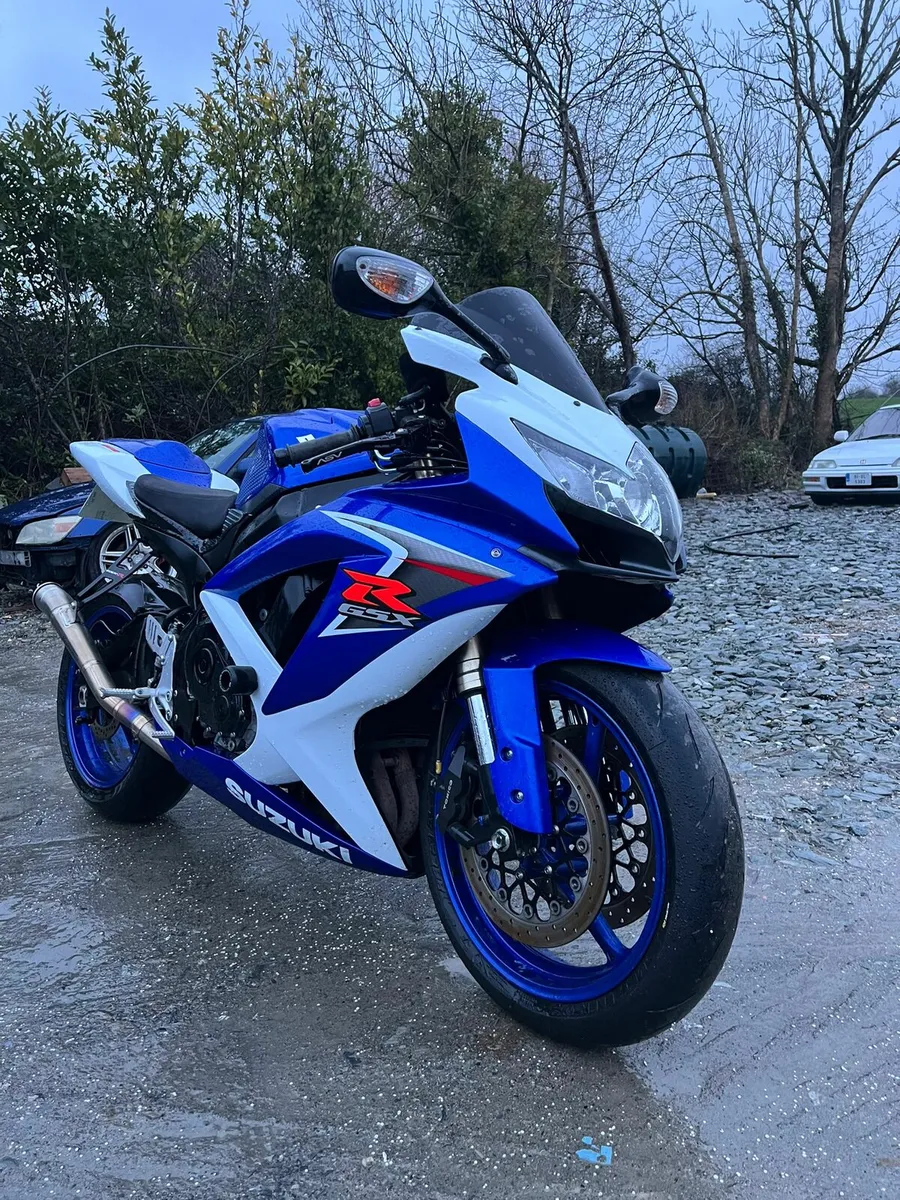 Suzuki gsx~r 600cc - Image 4