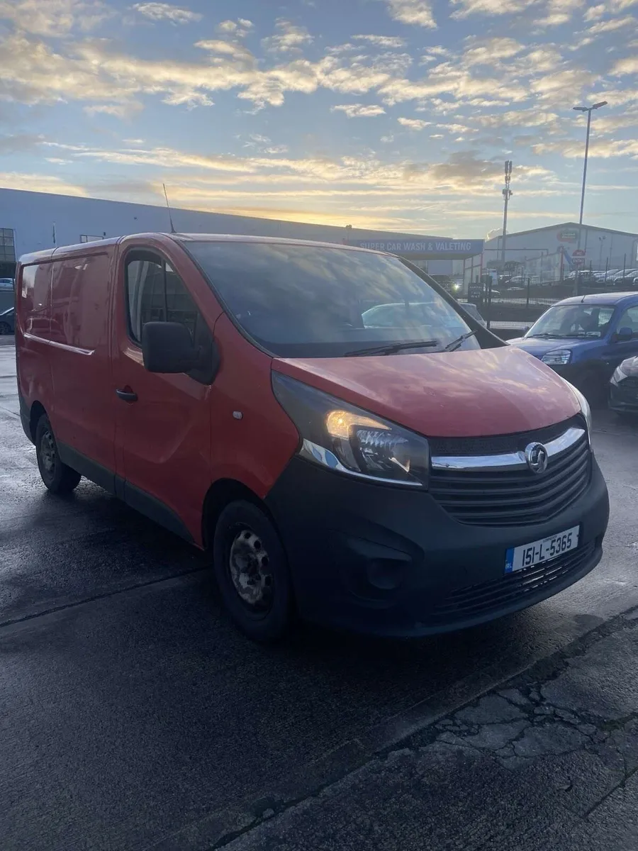 2015 Vauxhall vivaro tested & taxed - Image 1