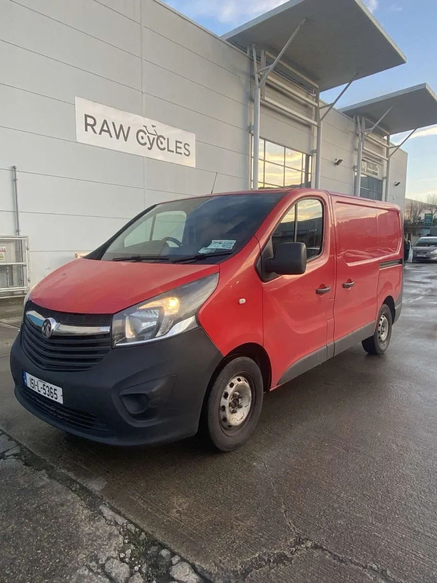 2015 Vauxhall vivaro tested & taxed - Image 3