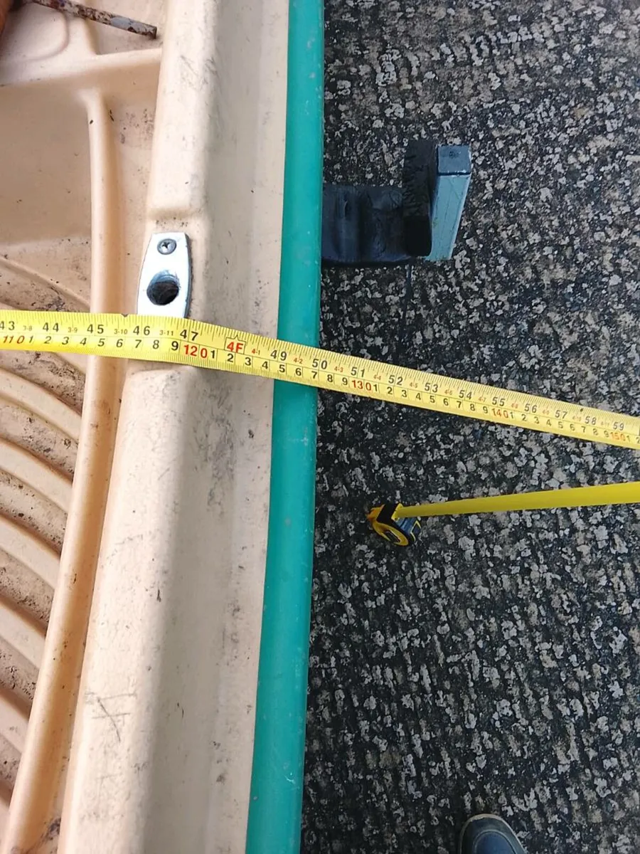 Fishing boat - Image 4