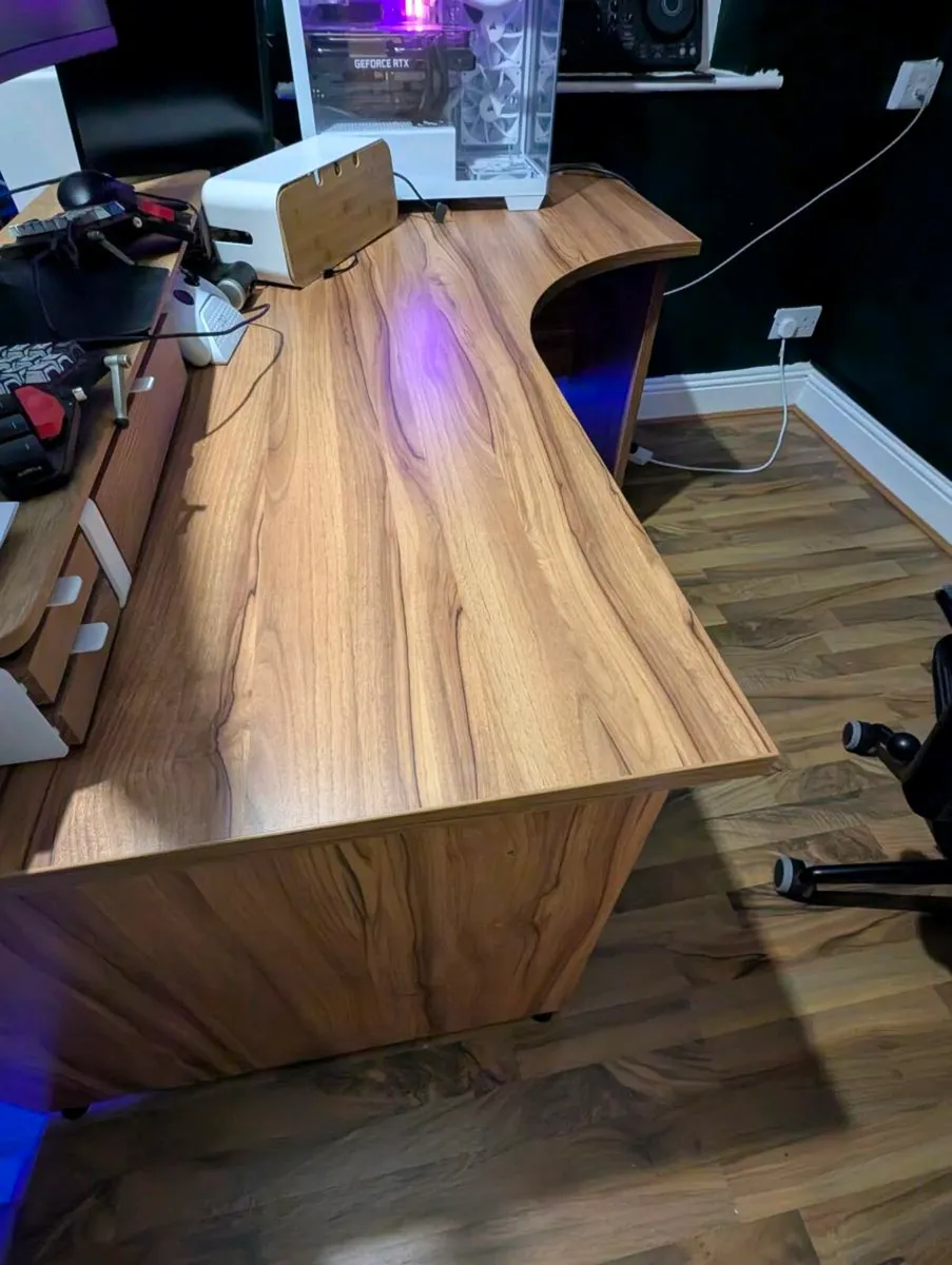 Right Hand Corner Office Desk - Image 2