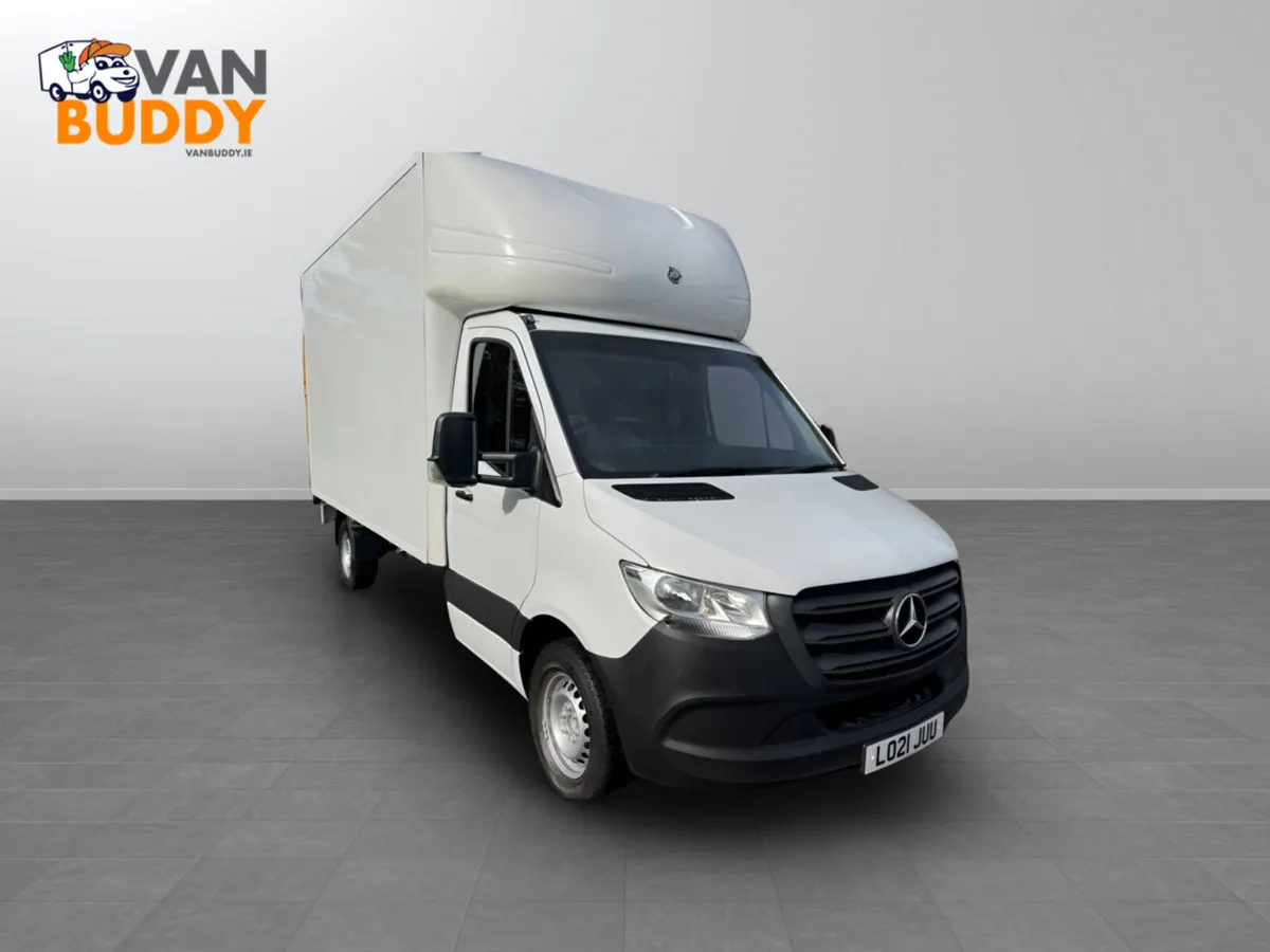 2021 Mercedes-Benz Sprinter CurtainSide Van - Image 2